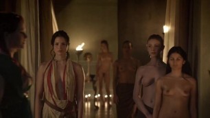 Spartacus - S01E09 (2010) - Girls 3