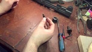 GunnitRust- Easy UZI Build - Part 7 - Front Sight and Barrel Nut-Latch