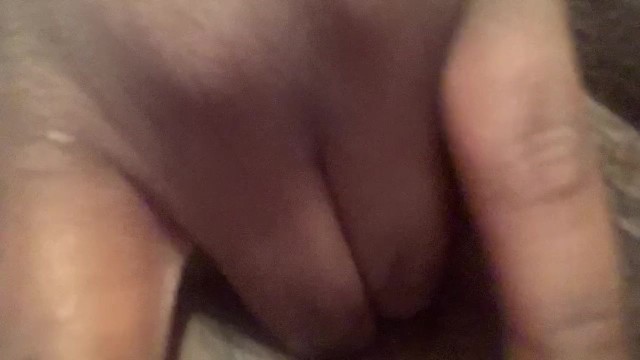 Making this Fat Pussy Squirt