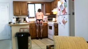 Sissy Maid Denver doing the Dishes