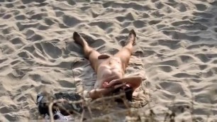 Spy on Boy Naked on the Beach Whit Big Cock